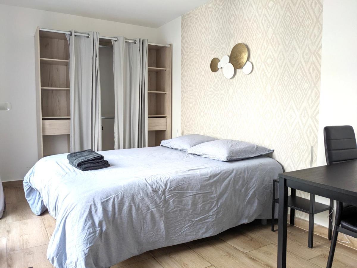 Grande Maison Renovee A 7 Min Du Metro Роменвиль Экстерьер фото